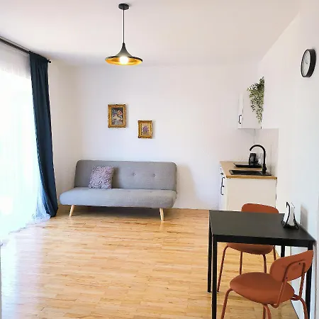 Guesthouse Maison Comfort Kula Exterior photo